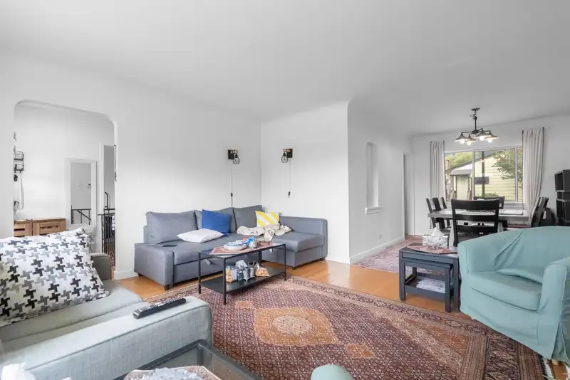 234 W ST. JAMES ROAD - photo 2 of 40