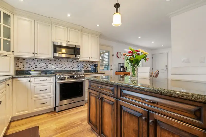 46000 BONNY AVENUE - photo 1 of 39