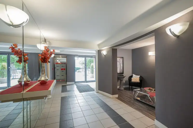 409 20245 53 AVENUE - photo 2 of 28