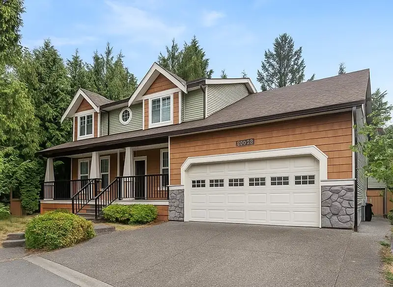 20752 GRADE CRESCENT - photo 1 of 40