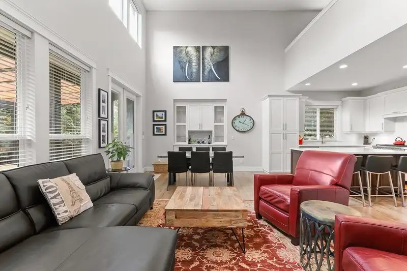 14 7891 211 STREET - photo 3 of 31