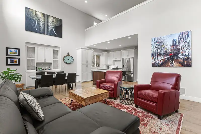 14 7891 211 STREET - photo 4 of 31