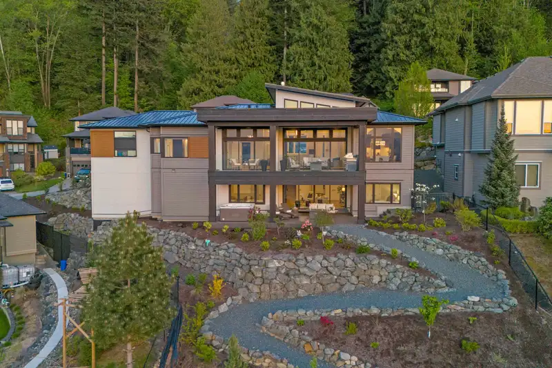 5487 MACLACHLAN PLACE - photo 3 of 40
