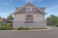 55 7298 199A STREET - thumbnail 32