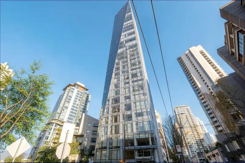 1202 1499 W PENDER STREET - photo 1 of 33