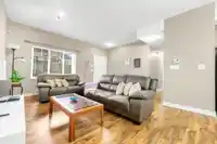 121 3888 NORFOLK STREET - thumbnail 2