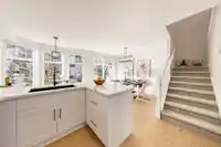 73 3711 ROBSON COURT - thumbnail 19