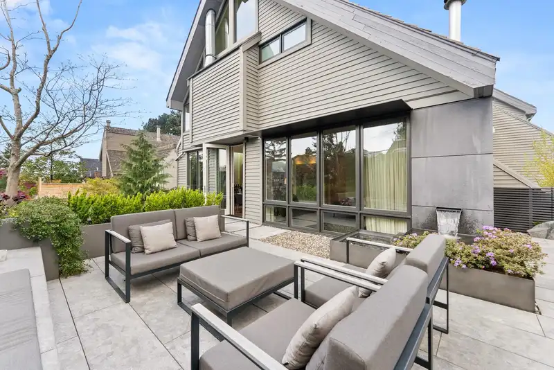 2564 W 1ST AVENUE - photo 1 of 40