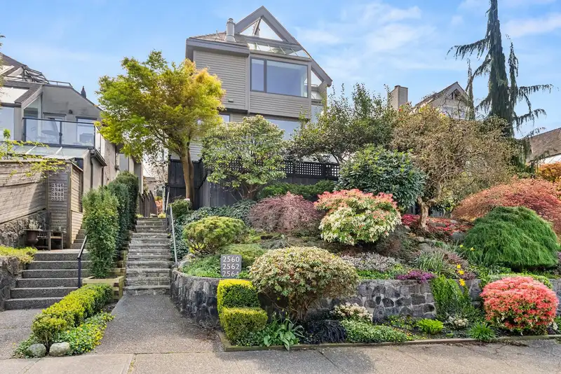 2564 W 1ST AVENUE - photo 2 of 40
