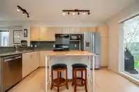 33 6747 203 STREET - thumbnail 6