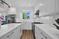 27 5515 199A STREET - thumbnail 2