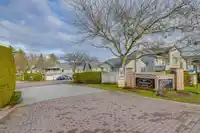 24 323 GOVERNORS COURT - thumbnail 33
