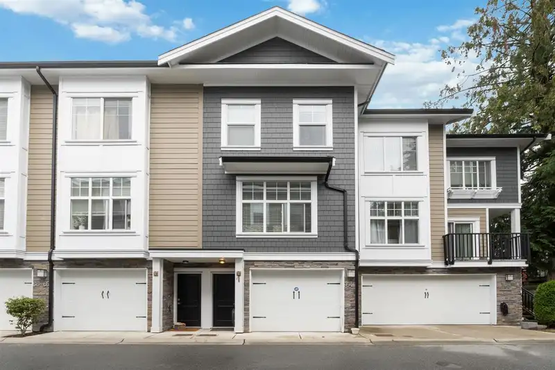 64 7686 209 STREET - photo 1 of 15