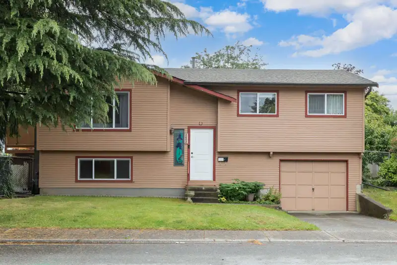 2652 WILDWOOD DRIVE - photo 1 of 38