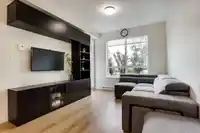 217 8117 200A STREET - thumbnail 5