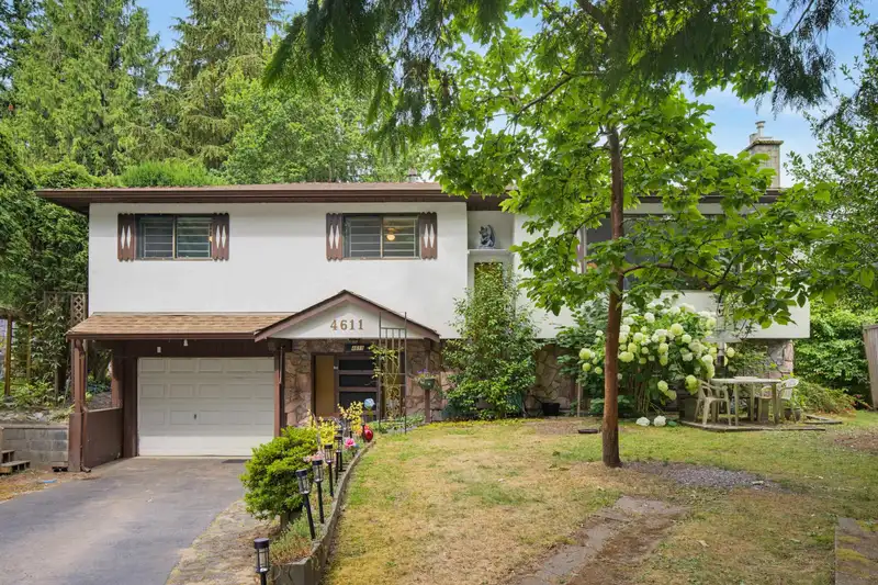4611 203A STREET - photo 2 of 40