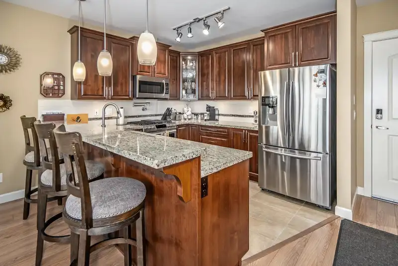 409 32445 SIMON AVENUE - photo 3 of 32