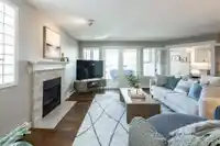 307 15367 BUENA VISTA AVENUE - thumbnail 3