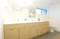 202 381 CLAYTON STREET - thumbnail 16