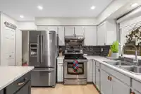 21092 92B AVENUE - thumbnail 15