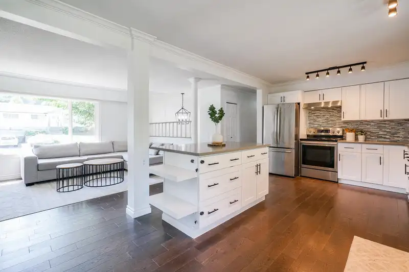 1461 KNAPPEN STREET - photo 2 of 40