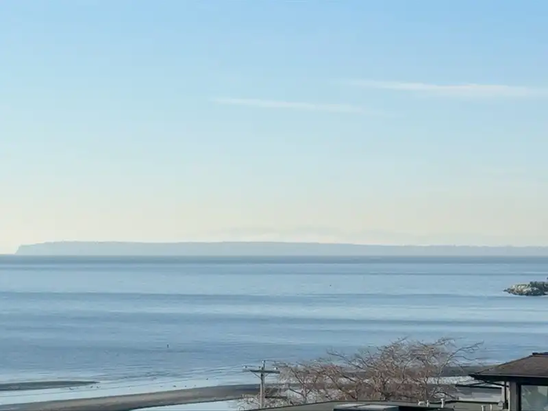 406 15621 MARINE DRIVE - photo 1 of 34