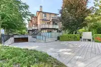31 1863 WESBROOK MALL - thumbnail 1