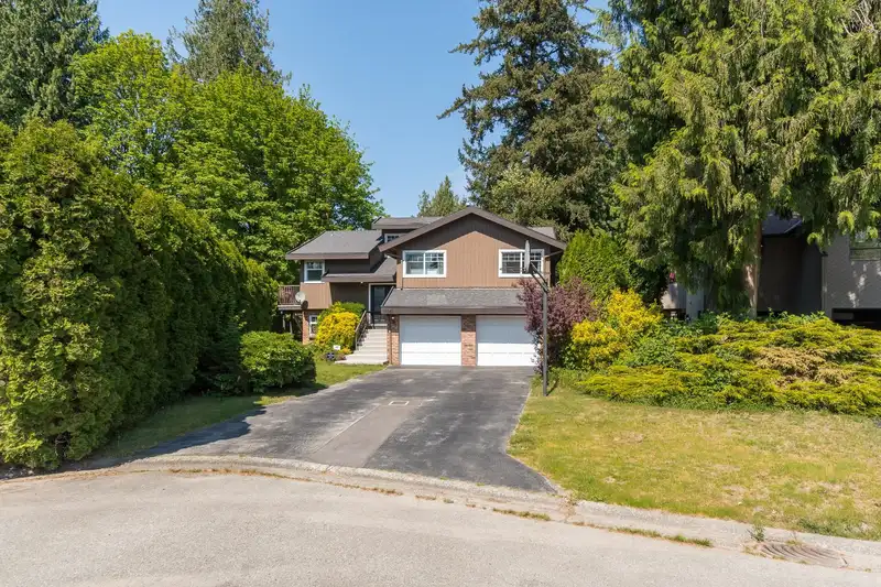 19541 119A AVENUE - photo 1 of 40