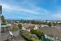 117 1140 CASTLE CRESCENT - thumbnail 32