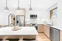 153 2230 E 1ST AVENUE - thumbnail 9