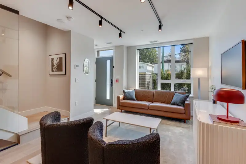 3973 FLEMING STREET - photo 3 of 30