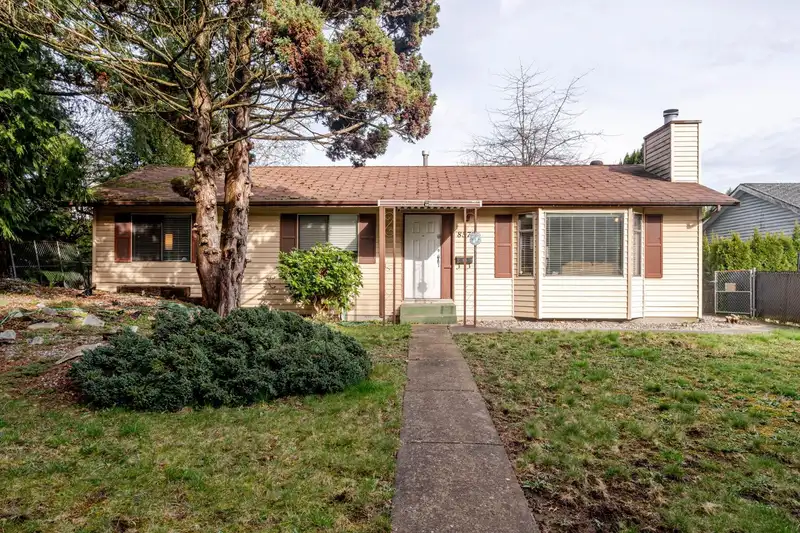 8570 152 STREET - photo 1 of 25