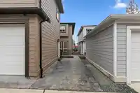 20540 76 AVENUE - thumbnail 39