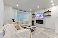 1437 COLLINS ROAD - thumbnail 2