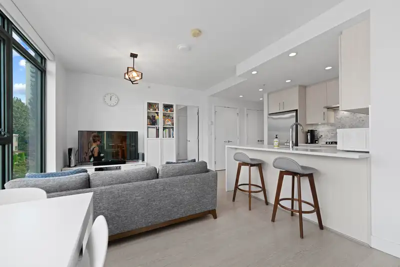404 518 WHITING WAY - photo 1 of 40