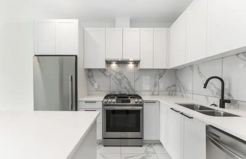 109 5415 BRYDON CRESCENT - photo 4 of 20