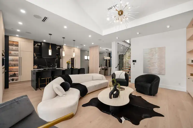 1255 KENT STREET - photo 4 of 40