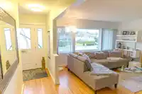 21776 MOUNTAINVIEW CRESCENT - thumbnail 2