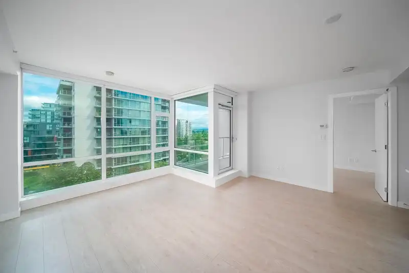 1005 6833 BUSWELL STREET - photo 3 of 35