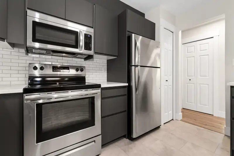 63797 BEECH AVENUE - photo 4 of 27