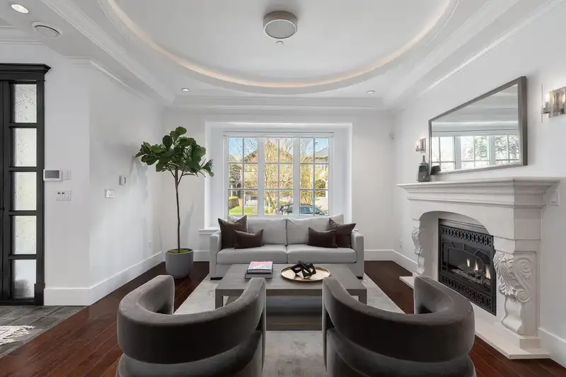 2958 W 40TH AVENUE - photo 4 of 40