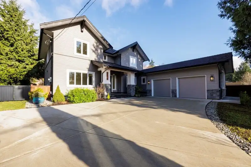 1510 DOVERCOURT ROAD - photo 2 of 30