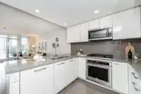 2207 3093 WINDSOR GATE - thumbnail 8