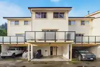 B 4901 LINDEN DRIVE - thumbnail 2