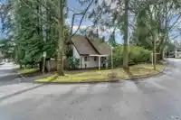 6717 141 STREET - thumbnail 2