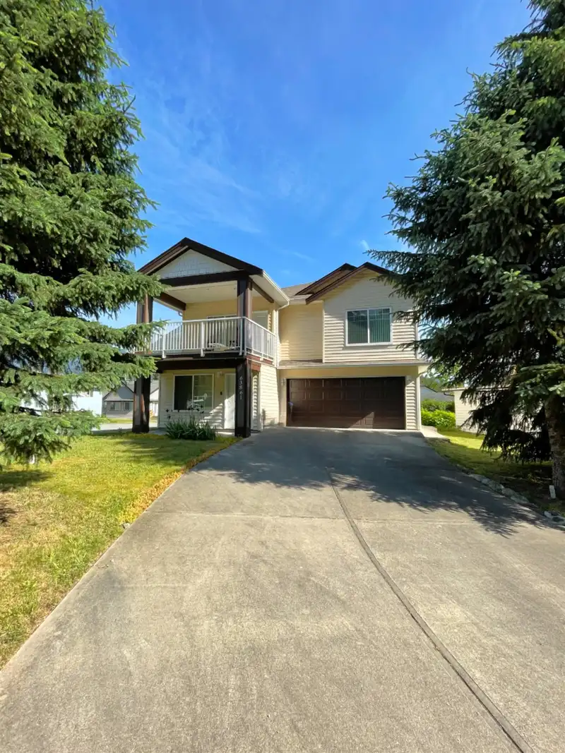 63861 OLD YALE ROAD - photo 1 of 33