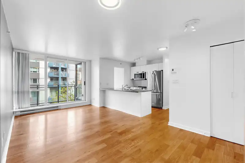 602 1082 SEYMOUR STREET - photo 2 of 28