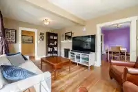 264 W QUEENS ROAD - thumbnail 2