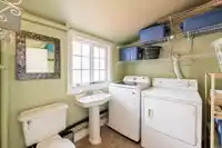 264 W QUEENS ROAD - thumbnail 16