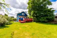 264 W QUEENS ROAD - thumbnail 37